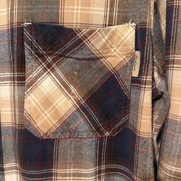 Men’s Woolrich Flannel Button Down Shirt Long Sleeve Size Large Brown Cream EUC - Picture 4 of 8